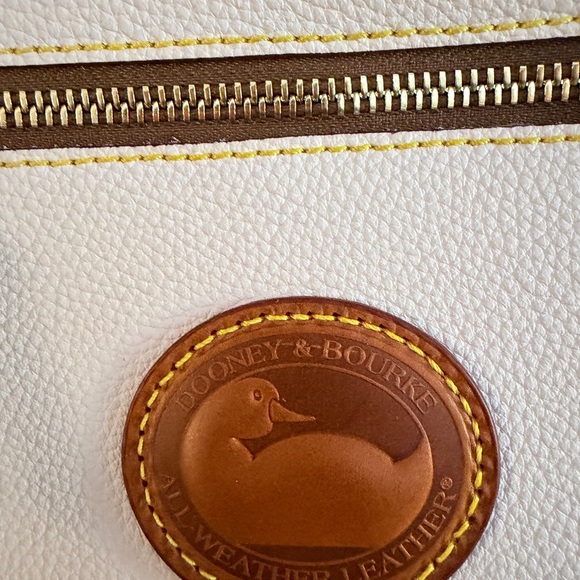 Dooney and Bourke 3.0 All Weather Leather Camera Bag - Picture 3 of 12